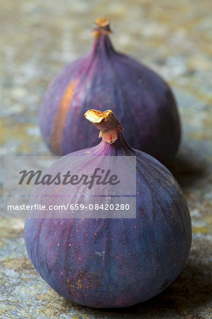 Two figs