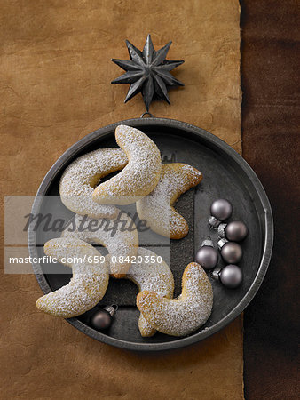 Vanilla crescents