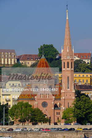 The Capuchin Church (Kapucinus Templom), Buda side of the Danube, Budapest, Hungary, Europe