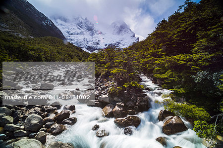 Rio Frances, French Valley (Valle del Frances), Torres del Paine National Park, Patagonia, Chile, South America