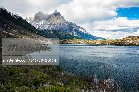 Scottsburg Lake with Cordillera Paine (Paine Massif) behind, Torres del Paine National Park, Patagonia, Chile, South America