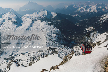 View of Cable Car station, looking down from the summit of Lagazuoi, 2730m, Hidden valley ski area, Dolomites, UNESCO World Heritage Site, South Tyrol, Italy, Europe