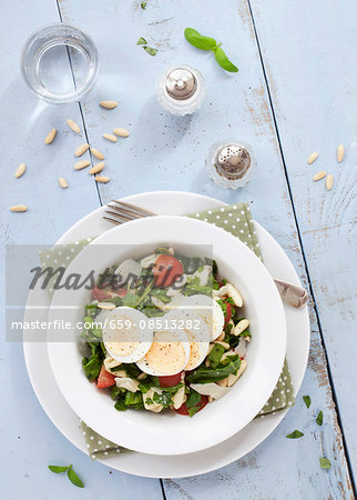Pasta salad with egg florentines