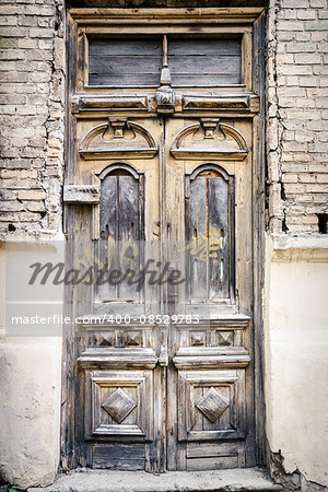 Ancient door of a abandoned house