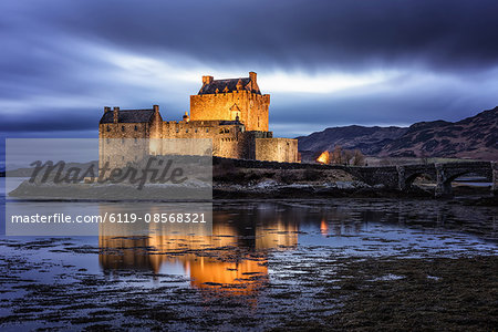 Eilean Donan (Eilean Donnan) Castle, Dornie, Highlands Region, Scotland, United Kingdom, Europe