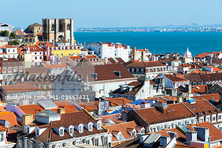 Se (Cathedral) and city skyline, Lisbon, Portugal, Europe