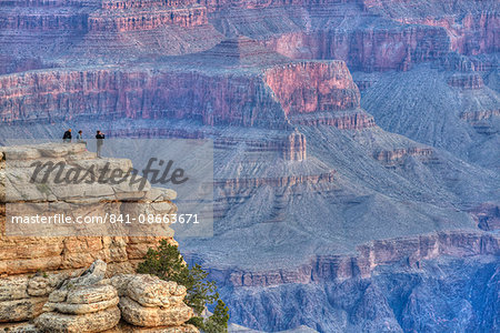 Tourists at Mather Point, early morning, South Rim, Grand Canyon National Park, UNESCO World Heritage Site, Arizona, United States of America, North America