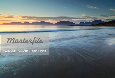 Scotland, Western Isles, Isle of Harris. Luskentyre Sands at dusk.