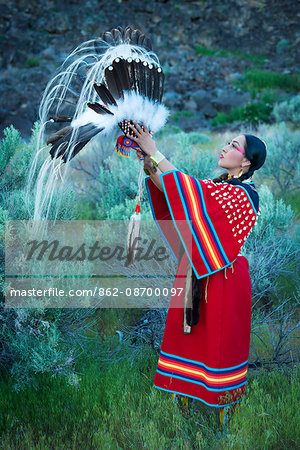 USA, Idaho, Willow Abrahamson, Native Woman from the Lemhi Shoshone tribe. MR 0562