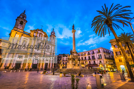 Piazza San Domenico and the Chruch of San Domenico and Cloister (Chiesa di San Domenico e Chiostro) at dusk in historic city of Palermo in Sicily, Italy
