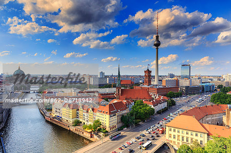 Germany, Deutschland. Berlin. Berlin Mitte. Berlin overview with the Cathedral, the television tower and the Spree river