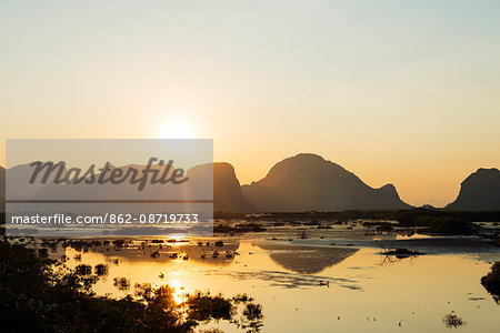 South East Asia, Thailand, Prachuap Kiri Khan, Khao Sam Roi Yot National Park sunset