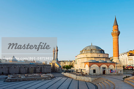 Turkey, Central Anatolia, Sivas, Twin minarets of Cifte minare medressah and Kale camii Turkey, Central Anatolia, Sivas, Twin minarets of Cifte minare medressah and Kale camii