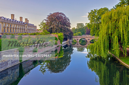 Clare and King's College Bridges over River Cam, The Backs, Cambridge, Cambridgeshire, England, United Kingdom, Europe