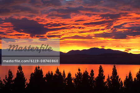 Sunrise, Lake Pukaki, Canterbury, South Island, New Zealand, Pacific