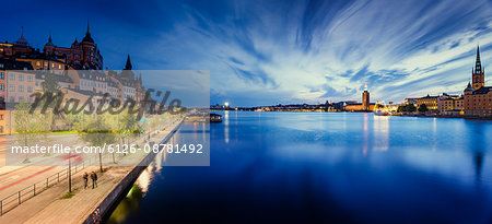 Sweden, Stockholm, Sodermalm, Sodermalarstrand, Waterfront district at night
