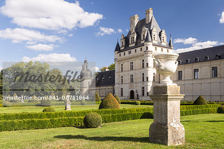 Chateau de Valencay, dating from 1540, Loire Valley, Indre, France, Europe Chateau de Valencay, dating from 1540, Loire Valley, Indre, France, Europe
