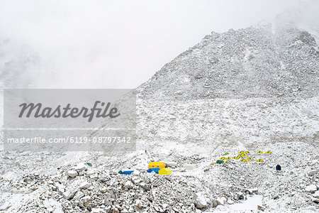 Everest Base Camp at the end of the Khumbu glacier lies at 5350m, Khumbu Region, Nepal, Himalayas, Asia