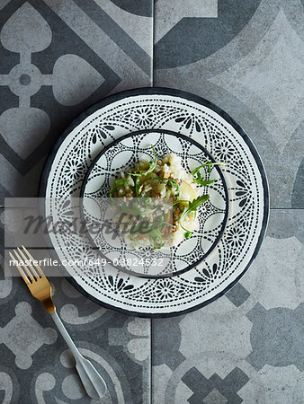 Light snack of seeds, rice and rocket