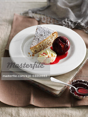 Plate of hazelnut cake with cream