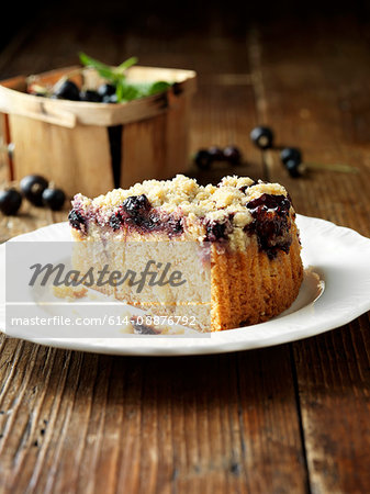 Apple and blackcurrant crumble cake