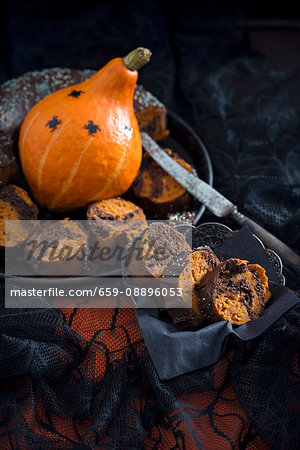 Vegan Hokkaido pumpkin and chcocolate cake for Halloween