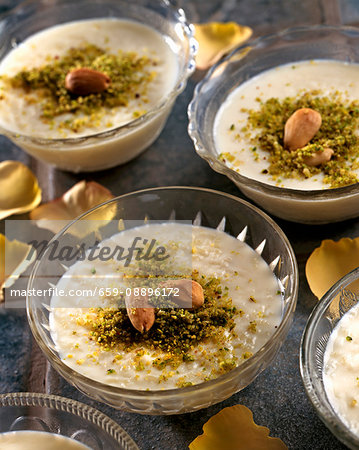 Rice pudding with pistachios and almonds