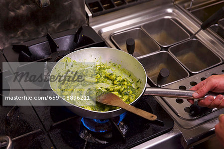 Gnocchi Pan Cooker