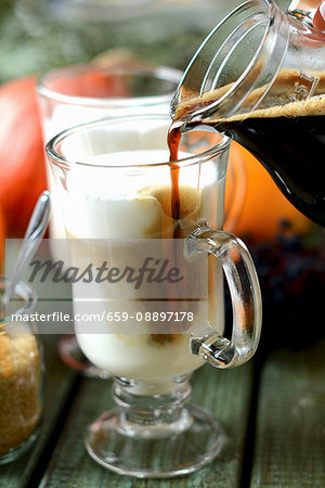 Caffè latte in glass