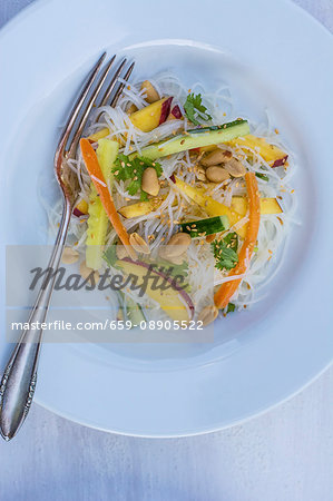 Rice noodle salad with peach (seen from above)