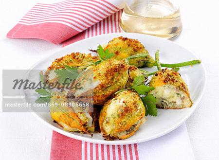 Fiori di zucca ripieni (stuffed courgette flowers, Italy)