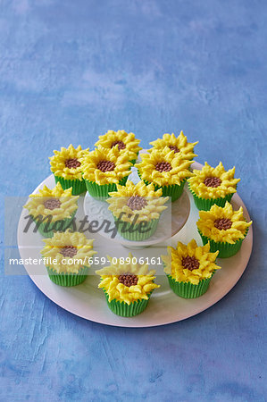 Sunflower cupcakes