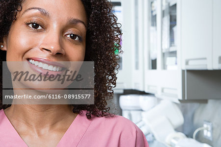 Dental nurse