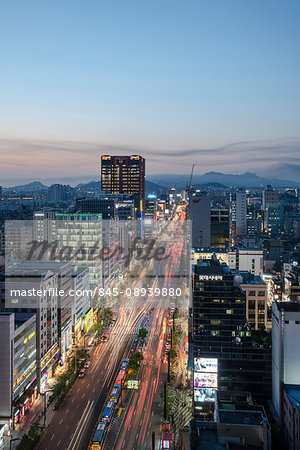 Cars at peak hours in the main avenue of Gangnam district in Seoul, South Korea.
