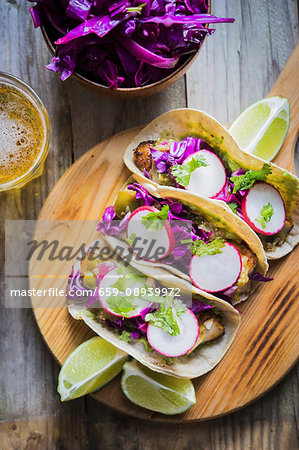 Taco shells with chicken and radishes (Mexico) Taco shells with chicken and radishes (Mexico)