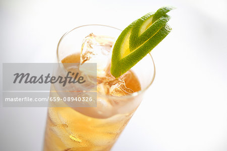 Limonetta with ice cubes