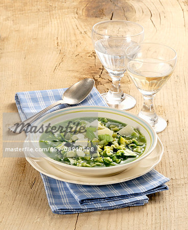 Minestra verde (green vegetable soup, Italy) Minestra verde (green vegetable soup, Italy)