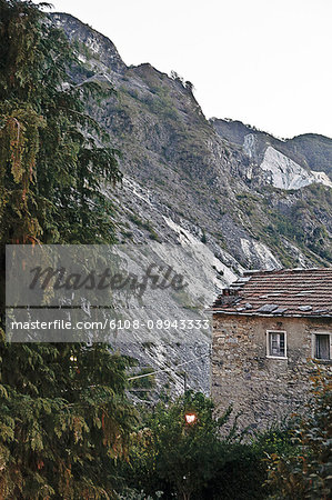 Italy, Tuscany, marble mountain near the village of Collona