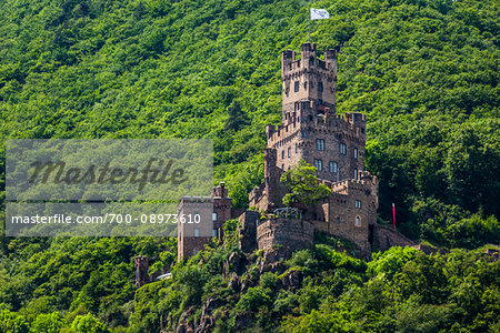 Sooneck Castle on the cliffs at Niederheimbach along the Rhine between Rudesheim and Koblenz, Germany