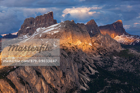 The Nuvolao Group from Setsass, Ampezzo Dolomites, Cortina d'Ampezzo, Belluno, Veneto, Italy.