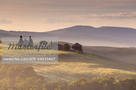 Vitaleta chapel, Pienza, Orcia valley, Tuscany, Italy. Sunrise.