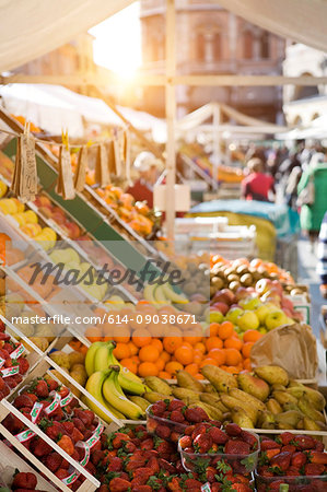 Fruit and veg stall in market, Padua, Veneto, Italy, Europe