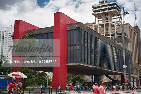 The Sao Paulo Museum of Art on Paulista Avenue, designed by Lina Bo Bardi, Sao Paulo, Brazil, South America