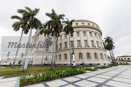 The Cuban Capitol building, El Capitolio, downtown Havana, Cuba, West Indies, Central America