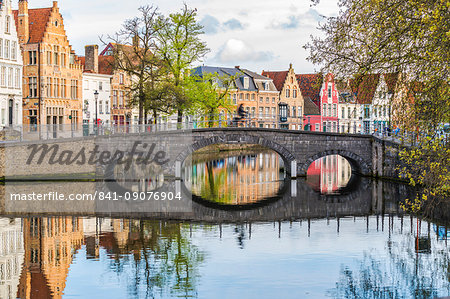 Bridge and houses on Langerei canal, Bruges, West Flanders province, Flemish region, Belgium, Europe