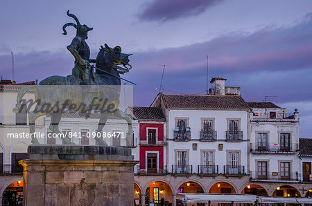 Francisco Pizarro statue in the Plaza Mayor, Trujillo, Caceres, Extremadura, Spain, Europe