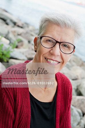 Portrait of senior woman wearing eyeglasses