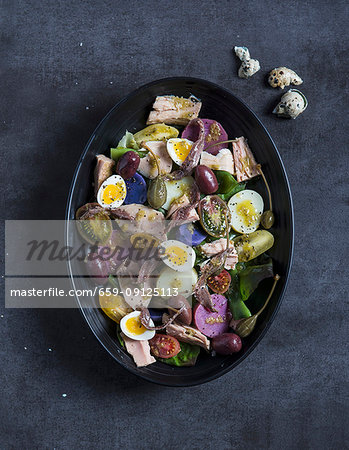 Salad nicoise, tuna, anchovy and quail egg