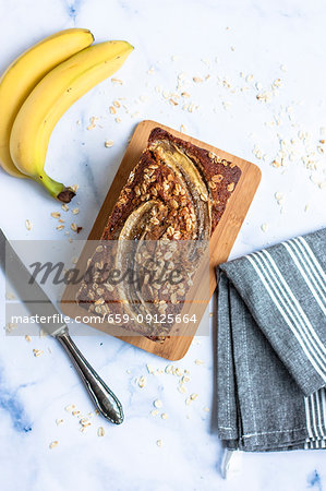 Whole meal banana bread with oats