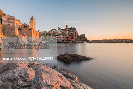 Vernazza, Cinque Terre, province of La Spezia, Liguria, Italy, Europe